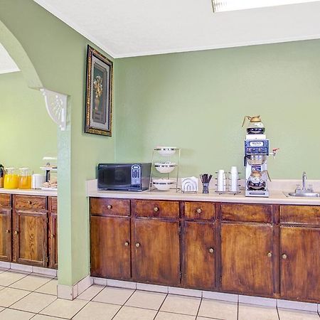 Knights Inn Memphis Airport Екстер'єр фото