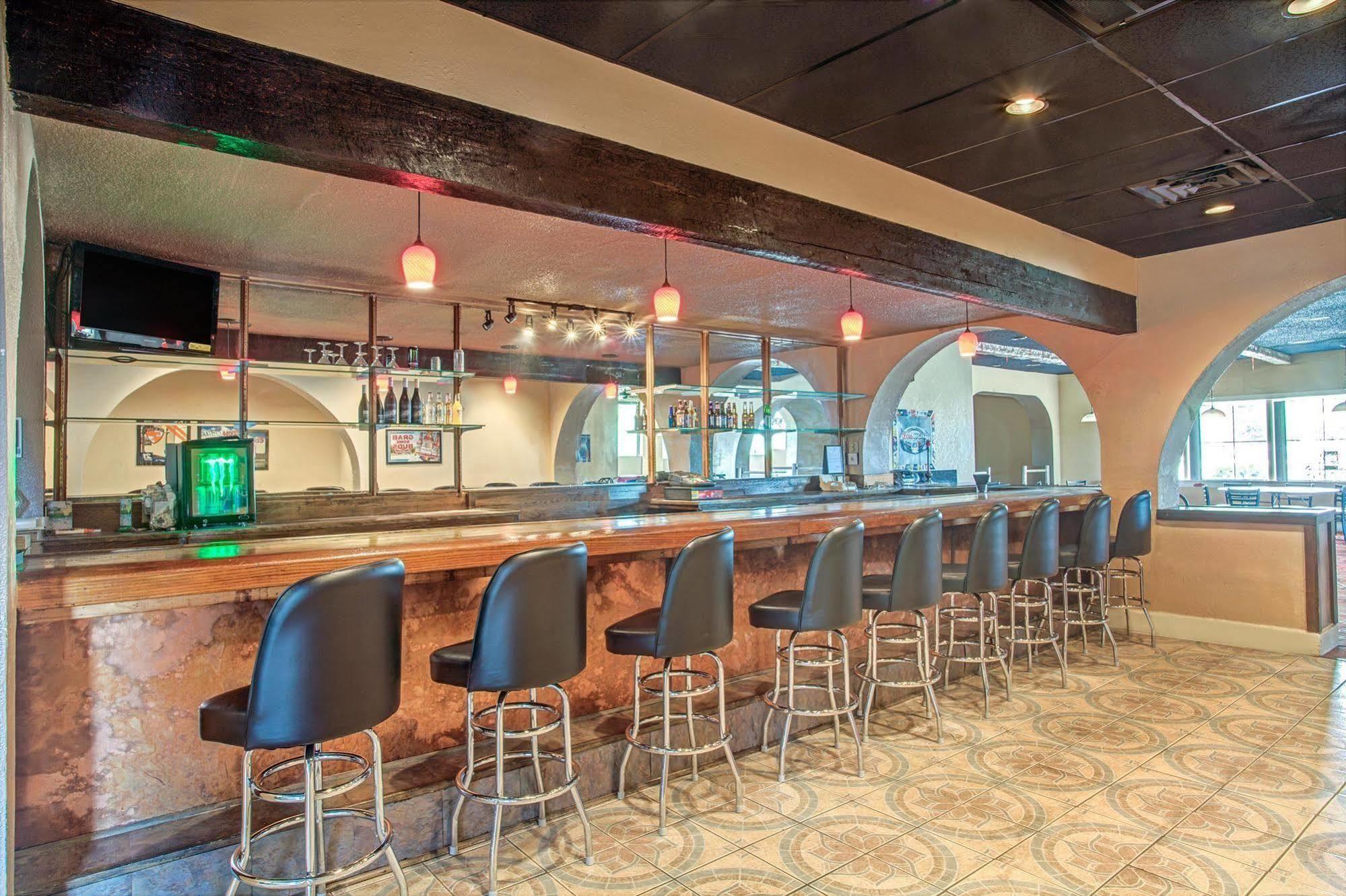 Knights Inn Memphis Airport Екстер'єр фото